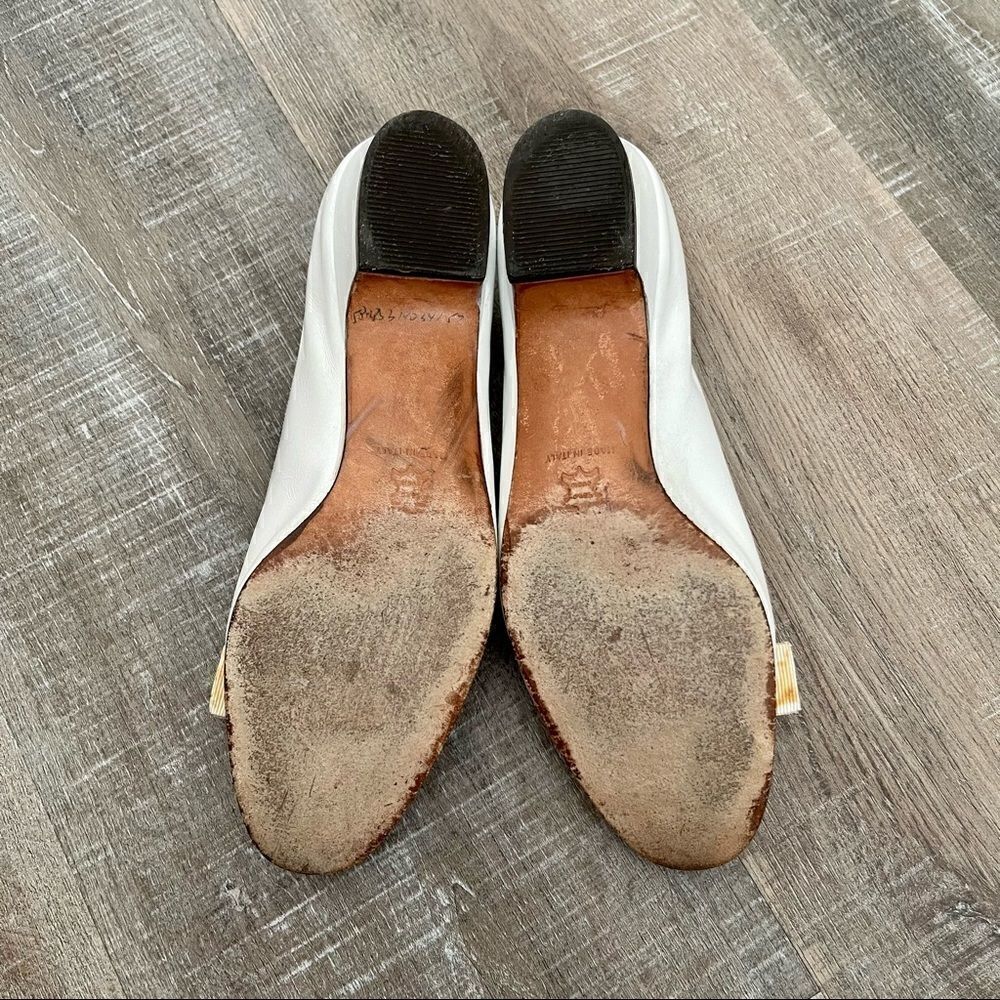 SALVATORE FERRAGAMO white leather shoes with bow detail - Picture 7 of 7